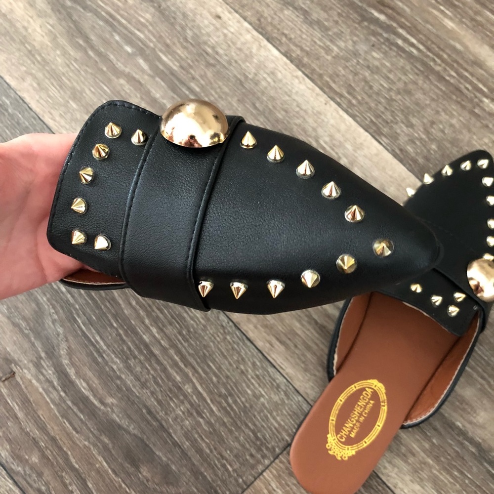 New  Boutique Studded Slip On Black Mules - Picture 2 of 8